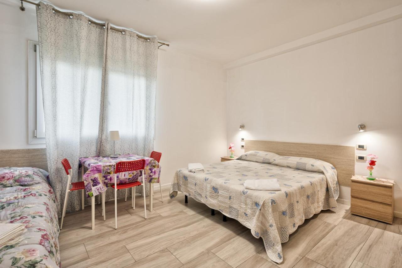 Отель Venice Pink House Маргера Экстерьер фото