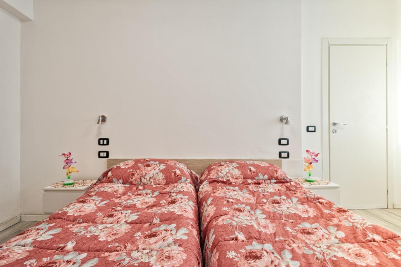 Отель Venice Pink House Маргера Экстерьер фото