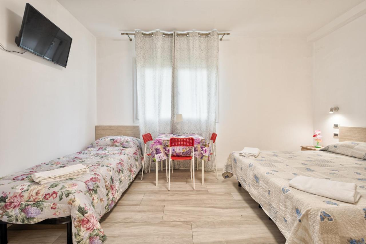 Отель Venice Pink House Маргера Экстерьер фото
